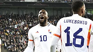 Blitzstart bezorgt Duivels historische zege in Duitsland