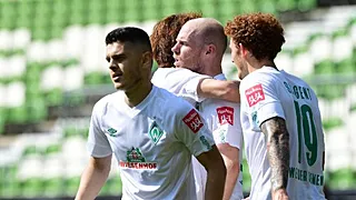 Werder Bremen viert behoud na miraculeus slot