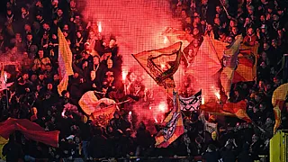 Club-Lens stilgelegd: Franse 'supporters' zwaar over de schreef