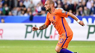 'Sneijder dubt over toekomst: stoppen is ook een optie'