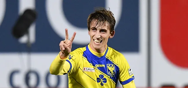 Image: https://www.voetbalimages.be/media/fotos/650x305/0/Alexis-De-Sart-STVV-04-11-2017.jpg