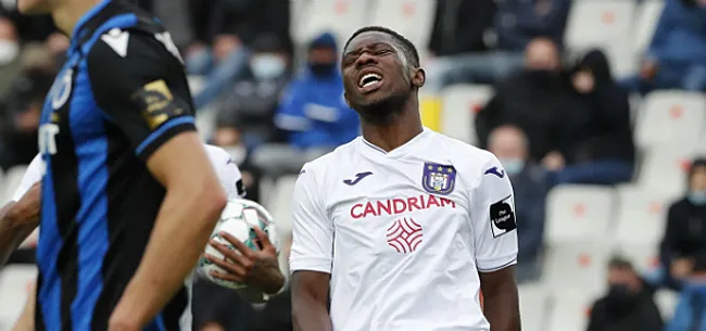 Image: https://www.voetbalimages.be/media/fotos/650x305/0/Amuzu-balen-Anderlecht-07-10-2020.webp