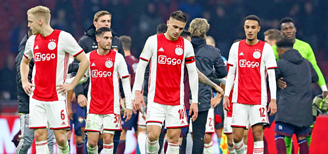 'CL-uitschakeling leidt ongekende leegloop bij Ajax in'