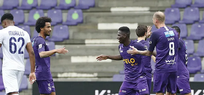 Image: https://www.voetbalimages.be/media/fotos/650x305/0/Beerschot-vieren-22-11-2020.webp