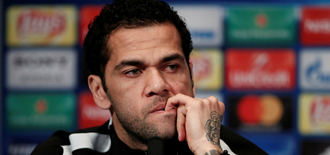 'Alves op weg naar Premier League, drie grootmachten in de dans'
