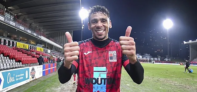 Foto: De Camargo geeft Standard gouden transfertip