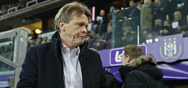 'Defensieve zorgen dwingen Anderlecht tot transferaanpassing' 