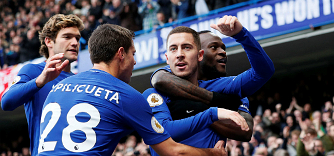 Flitsende Hazard leidt Chelsea naar nieuwe zege