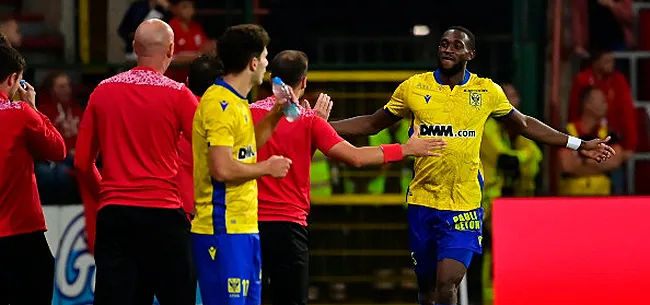 Foto: STVV beent Standard bij na fraaie comeback op Sclessin