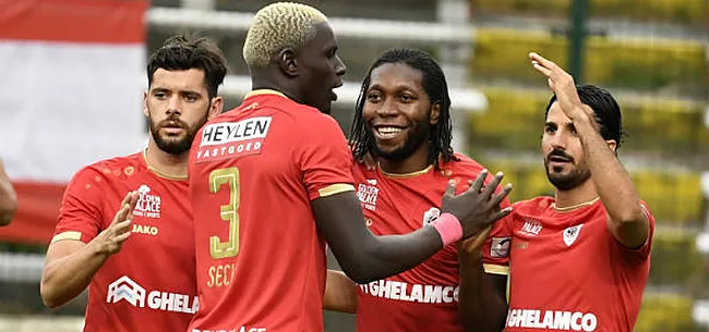 Image: https://www.voetbalimages.be/media/fotos/650x305/0/Mbokani-Antwerp-04-08-2019.webp