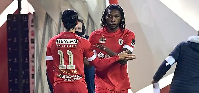 Image: https://www.voetbalimages.be/media/fotos/650x305/0/Mbokani-Refaelov-Antwerp-06-04-2021.jpg