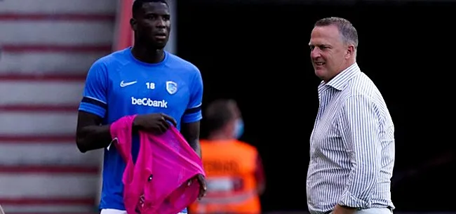 Van den Brom komt met opvallende uitleg over afwezigheid Onuachu