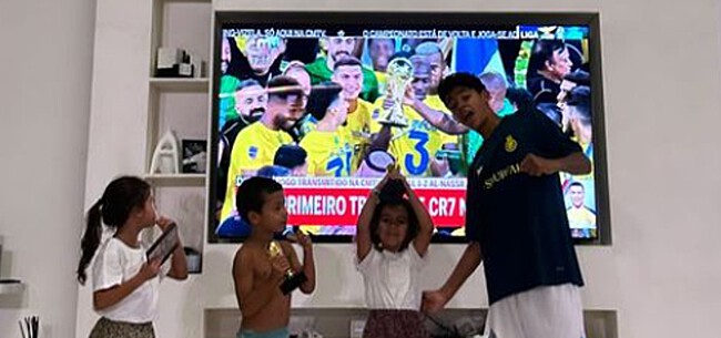 Grootse Ronaldo ziet kinderen hartverwarmend uitpakken