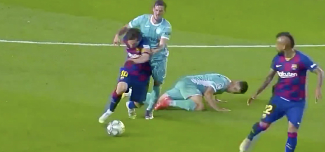 Messi gaat de wereld rond met héérlijke dribbel (🎥)