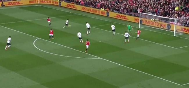 Video: 'Mighty Marcus' zet United op 2-0 tegen Liverpool