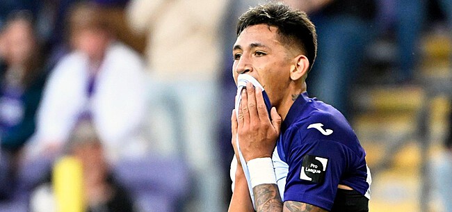 'Vazquez krijgt meteen flinke tik na eerste Anderlecht-goal'