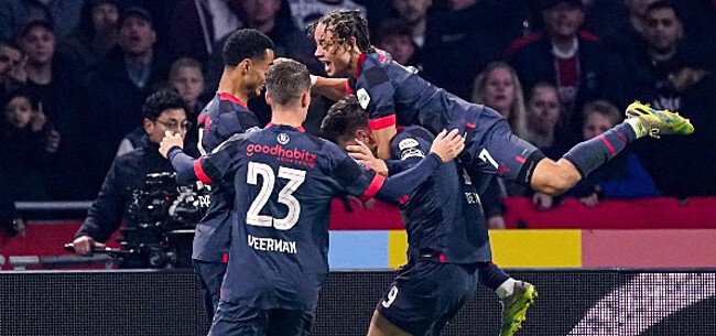 PSV wint op Ajax, potjes koken helemaal over