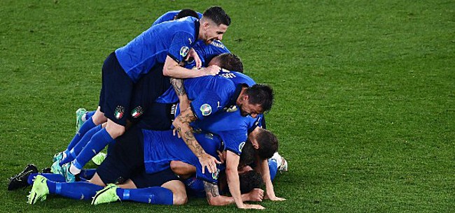Oppermachtige Italianen als eerste naar 1/8ste finales EK