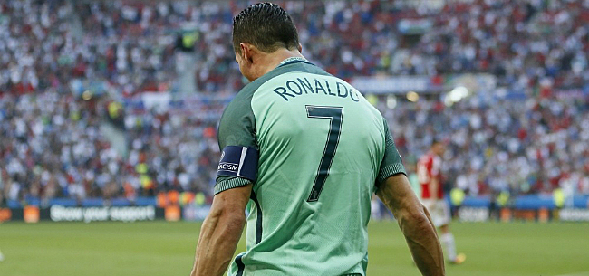 Ronaldo kopt Portugal op weg naar volgende ronde