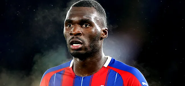 Sterke Benteke bezorgt Crystal Palace zekerheid over behoud