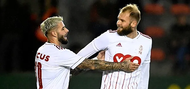Foto: 'Standard offert 2 spelers voor vrede met STVV'