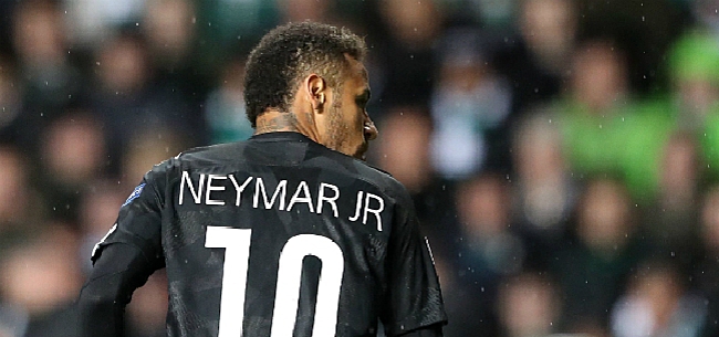 Neymar biedt zijn excuses aan na foute actie