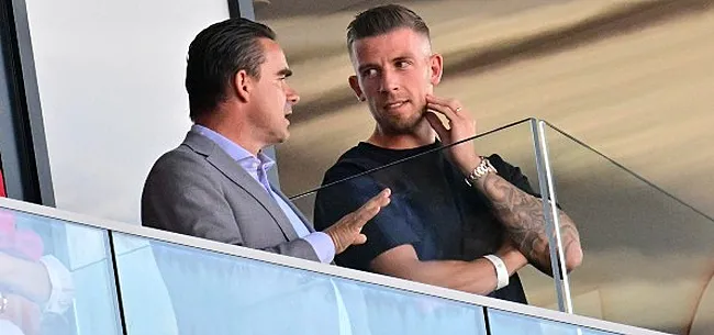 Alderweireld in gesprek met Overmars