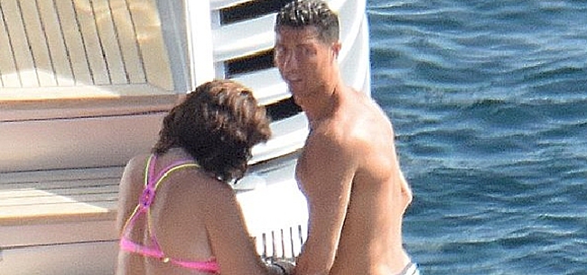 Ronaldo herstelt op peperdure jacht in Ibiza van zijn blessure