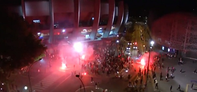Ondanks corona: fans PSG vieren kwalificatie CL-finale (🎥)