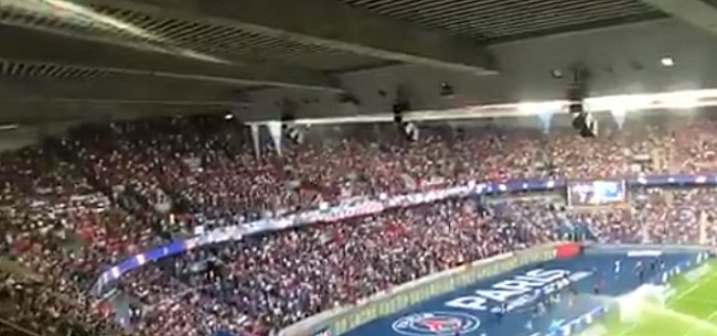 PSG-fans geven Mbappé volle laag bij voorstelling (🎥)