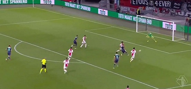 PSV geeft Ajax pak slaag in Johan Cruyff Schaal met heerlijke goal Vertessen
