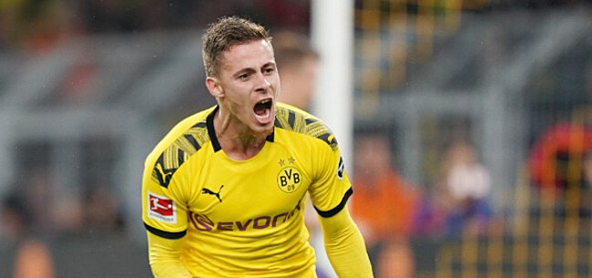 Assist Hazard helpt Dortmund aan belangrijke zege in topper