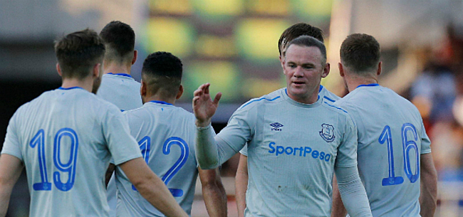 VIDEO: Rooney maakt bijzondere goal in Manchester