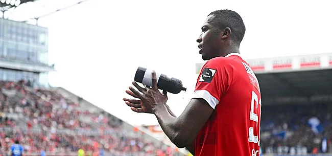 Image: https://www.voetbalimages.be/media/fotos/650x305/0/willian-pacho-antwerp-04-01-2023.jpg