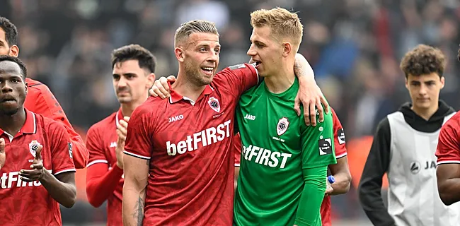 Van Bommel herschikt basiself, Defour beloont jonkies