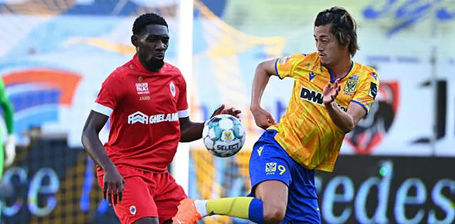 Tienkoppig Antwerp pakt zwaar bevochten zege bij STVV