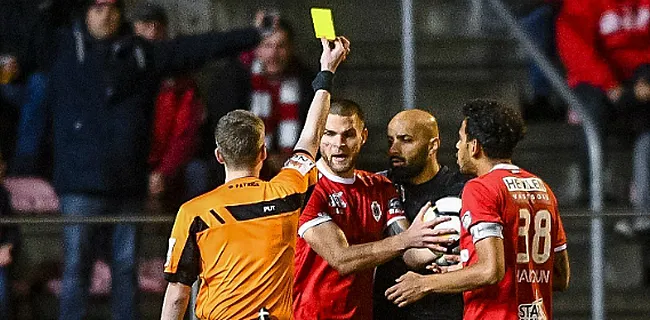 Bölöni roept Bolat op het matje na 'onsportieve actie'