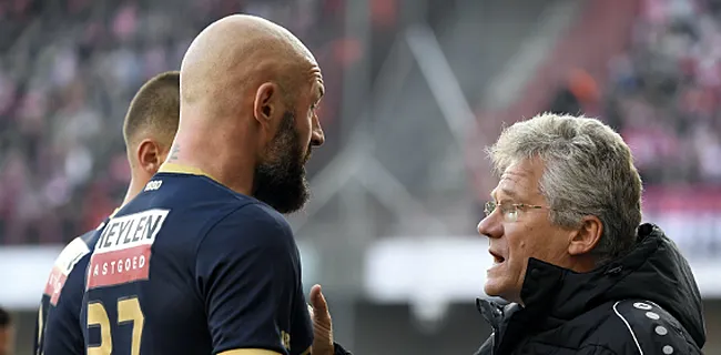 Opvallend tafereel bij Standard-Antwerp: 