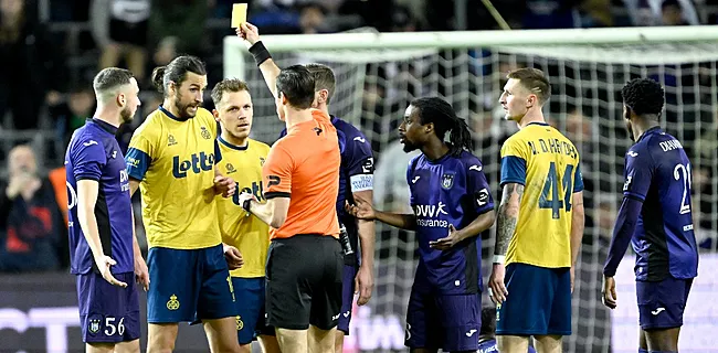 Anderlecht misnoegd: rood voor Burgess?