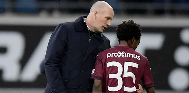 Clement komt met verklaring voor afwezigheid Tau