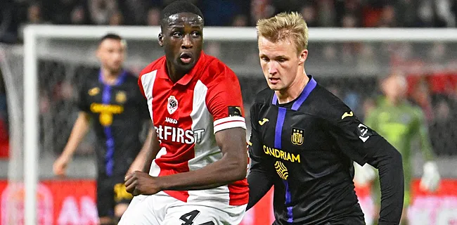 Dolberg helemaal van het padje: 