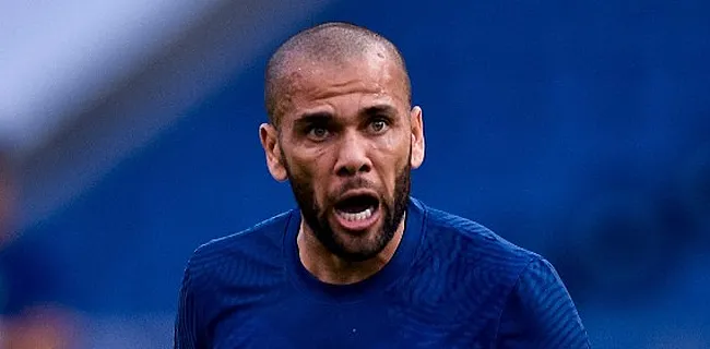 Alves zet deur open voor terugkeer Messi