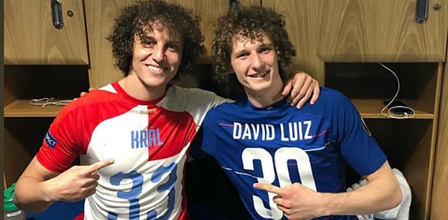 Bizar beeld: David Luiz schakelt eigen dubbelganger uit