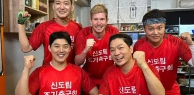 De Bruyne schittert met Neymar en co in hilarisch Tv-optreden