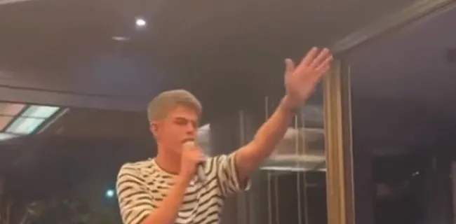 De Ketelaere pakt Italiaanse fans in met opmerkelijke prestatie