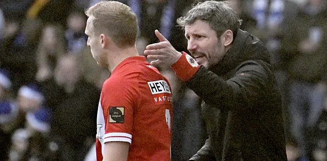 Hommeles bij Antwerp: Van Bommel leest spelers de levieten