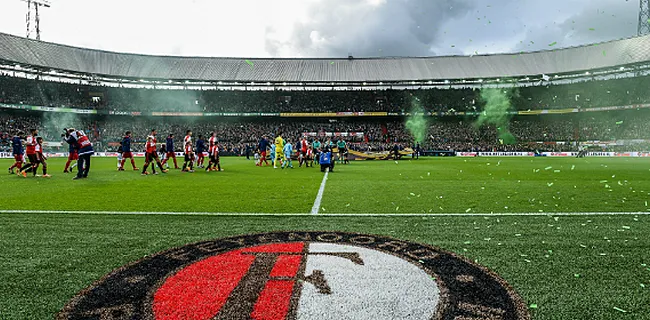En toen ging het licht uit: wedstrijd al na één minuut gestaakt