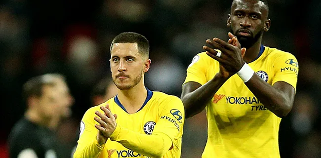 Hazard gooit transferkaarten op tafel: 