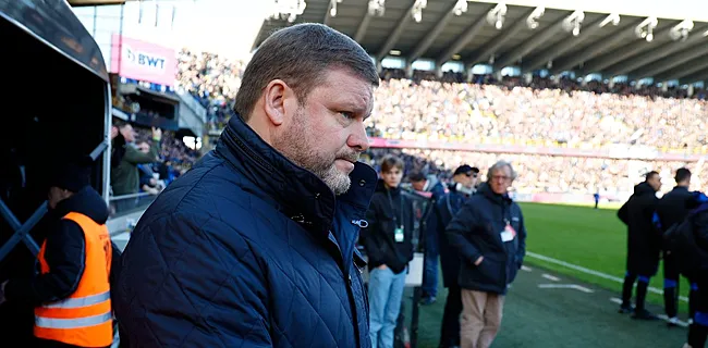 Vanhaezebrouck slaat bal pijnlijk mis met uithaal naar Martinez