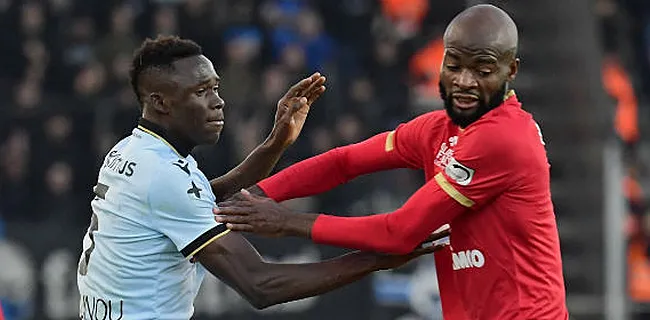 Bölöni vindt zwakke plek bij Club, Lamkel Zé maakt er misbruik van